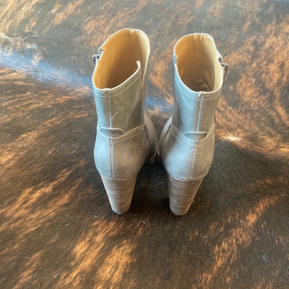 Lucky Brand Boots - Picture 3 of 5